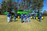 Projetos de colégio agrícola de Apucarana ganham destaque na Expo Agri 2025