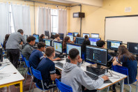 Paraná é estado com maior proporção de laboratórios de informática, aponta Anuário