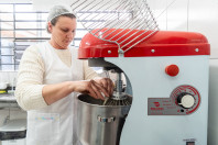 R$ 30 milhões: Estado entrega lava-louças e equipamentos para cozinhas de escolas estaduais