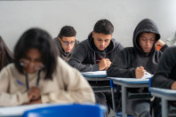 Educação aplica Prova Paraná a mais de 1 milhão de estudantes da rede pública