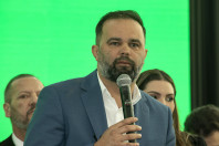 Estado apoiará municípios na implementação de inglês e robótica no Ensino Fundamental