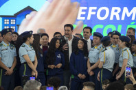 Estado apoiará municípios na implementação de inglês e robótica no Ensino Fundamental