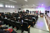 Alunos do colégio mais atingido de Rio Bonito do Iguaçu retornam à sala de aula para fechar o ano letivo