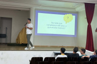 Alunos de curso técnico em Maringá criam apps com foco em melhorar a vida de idosos
