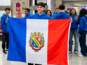 Paraná embarca 40 estudantes da rede estadual para intercâmbio na Nova Zelândia