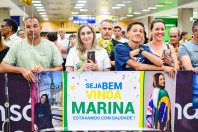 Ganhando o Mundo: reencontros marcam retorno de estudantes do Reino Unido