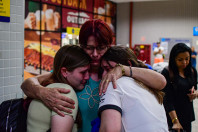 Ganhando o Mundo: reencontros marcam retorno de estudantes do Reino Unido