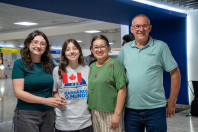 Primeiro voo para o Canadá do Ganhando o Mundo 2026 leva 20 estudantes paranaenses
