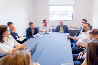 Comitiva de autoridades do México conhece modelo de ensino de inglês do Paraná