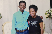 Aos 18 anos, Carlos Daniel Caetano Cardoso, aluno com deficiência auditiva de Ivaiporã, no Vale do Ivaí, acaba de alcançar uma conquista histórica para si e para a família. Ele ficou em 1º lugar no curso de Educação Física pelo programa Aprova Paraná Universidades e vai ingressar na Universidade Estadual de Maringá (UEM).