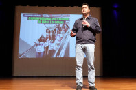 Governador celebra Ganhando o Mundo em encontro com veteranos e novos intercambistas