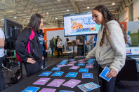 Universo UFPR: feira de cursos aproxima estudantes do Ensino Superior