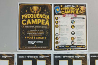 Escolas estaduais aproveitam febre dos álbuns de figurinhas da Copa para impulsionar frequência