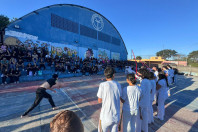 155 alunos da rede estadual participam de batizado e troca de cordas de projeto de capoeira
