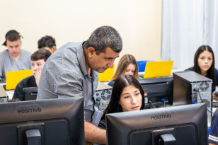 Educação abre processo seletivo para professor-revisor do Livro de Registro de Classe Online (RCO+Aulas)