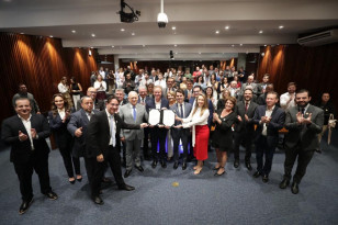 Parceria vai promover regularização imobiliária de todas escolas estaduais
