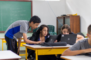 Pesquisa aponta que 75% dos paranaenses aprovam o programa Parceiro da Escola