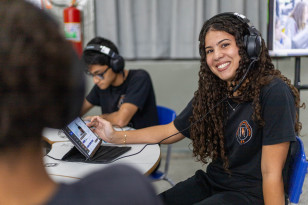 Ferramenta digital Enem Paraná vai auxiliar preparo de mais de 100 mil alunos da rede estadual