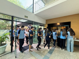 Alunos do Instituto de Educação de Paranaguá retornam às aulas presenciais