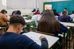 Paraná é o 1º do país a incluir previdência na grade curricular de escolas públicas