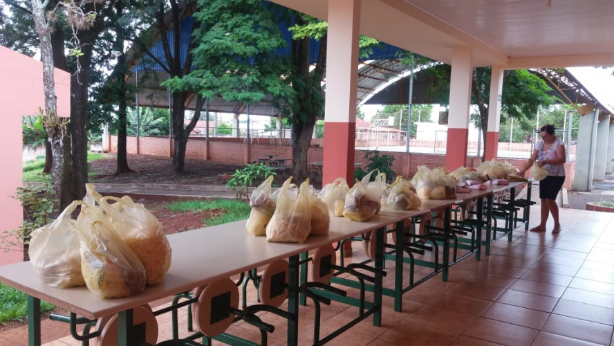 Escolas se preparam para entrega da merenda