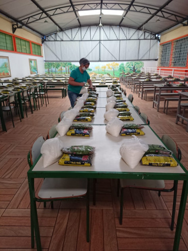 Escolas se preparam para entrega da merenda