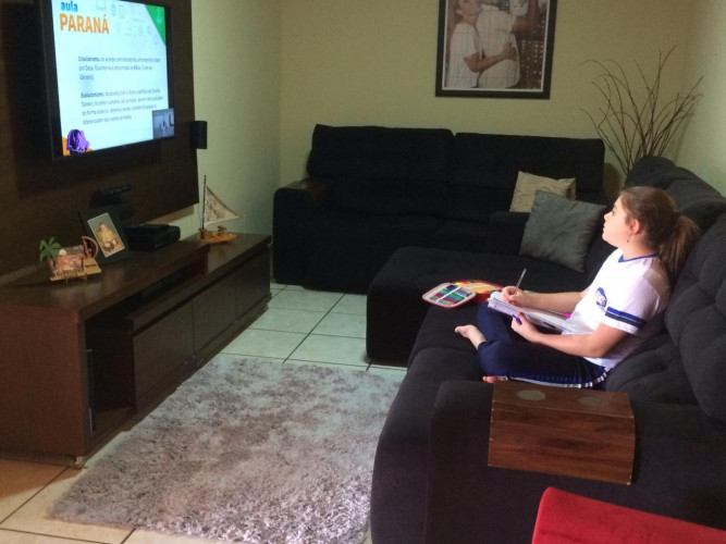 EaD Aula Paraná vale presença, vale nota e conta para o ano letivo