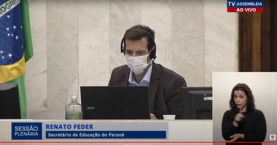 Secretário de Estado da Educação e do Esporte, Renato Feder, apresenta os dados do EaD Aula Paraná na Alep