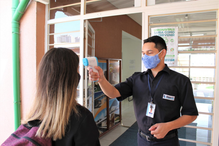 Retomada de aulas começa na terça-feira (20/10)