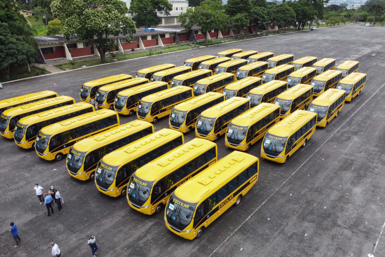 ônibus escolares paraná