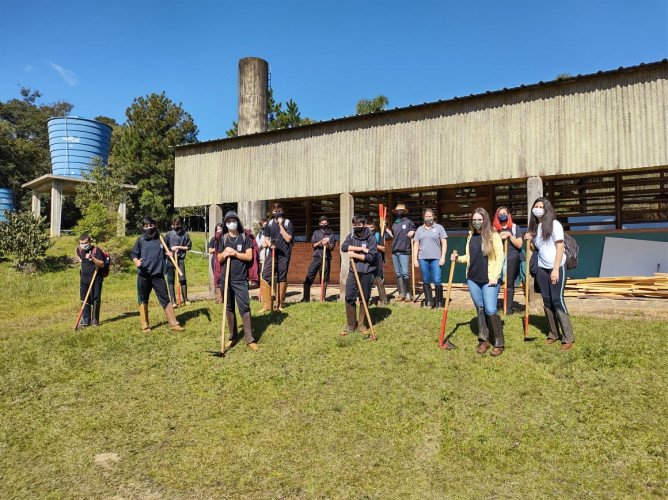 aulas práticas presenciais cursos técnicos educação profissional
