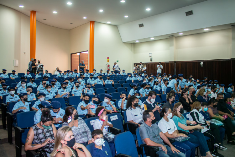 Uniforme Cívico-Militar