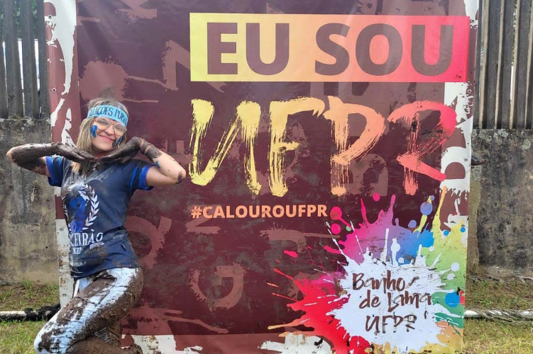 Ana Beatriz Dantas dos Santos foi aprovada no curso de Relações Públicas —