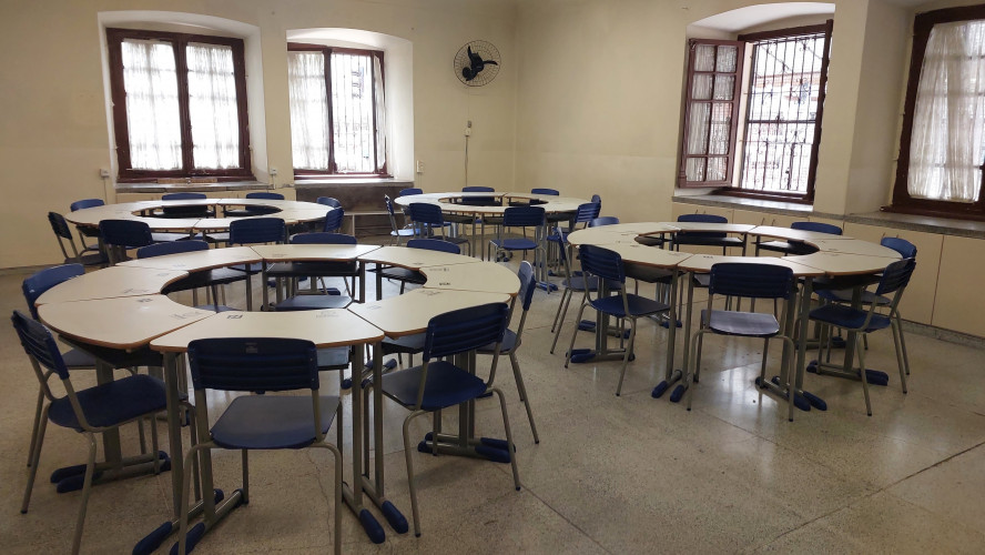 Com mais equipamentos, colégios estaduais se preparam para volta às aulas, na próxima segunda-feira.