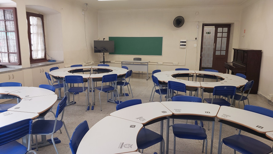 Com mais equipamentos, colégios estaduais se preparam para volta às aulas, na próxima segunda-feira.