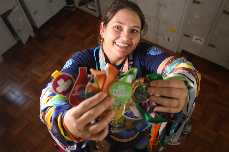 Clube de Ciências de colégio estadual em Toledo transforma alunos em jovens pesquisadores.