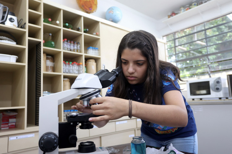 Clube de Ciências de colégio estadual em Toledo transforma alunos em jovens pesquisadores