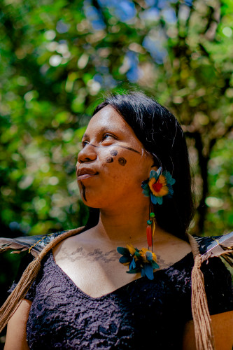 Com novas disciplinas do ensino médio, estudantes indígenas desenvolvem sua cultura em sala de aula.