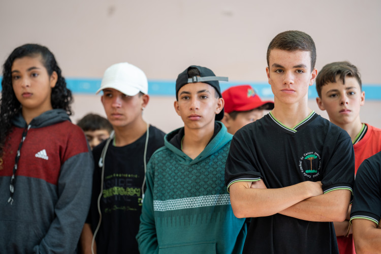 Com novas disciplinas do ensino médio, estudantes indígenas desenvolvem sua cultura em sala de aula.
