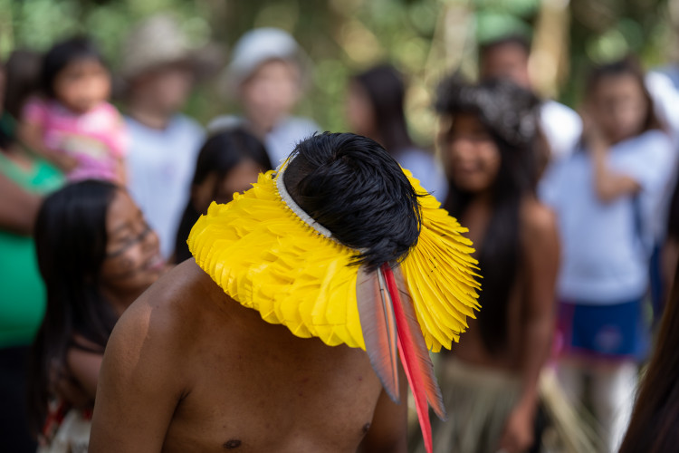 Com novas disciplinas do ensino médio, estudantes indígenas desenvolvem sua cultura em sala de aula.