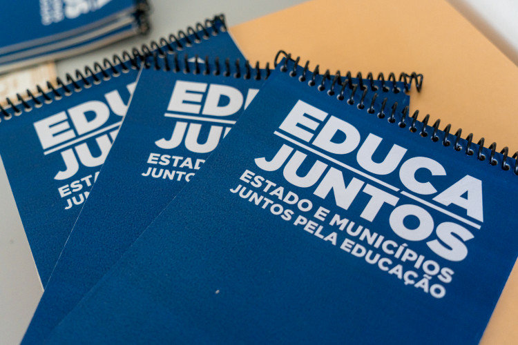 Educação entrega a redes municipais resultados de avaliação de fluência de leitura