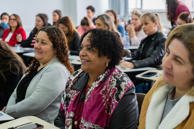 Educação entrega a redes municipais resultados de avaliação de fluência de leitura