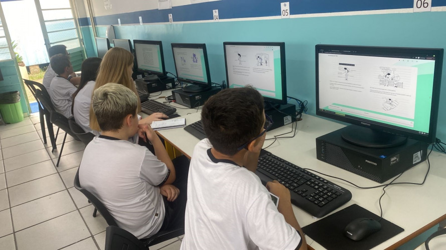 Os livros podem ser acessados gratuitamente por alunos e professores da rede estadual de ensino