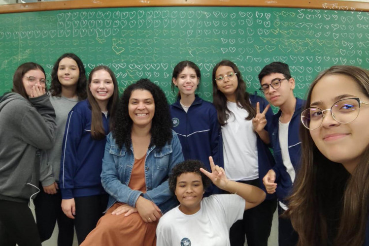 Ao reutilizar discos de vinil, os jovens empreendedores não apenas têm criando produtos únicos, mas também dado exemplo de empatia