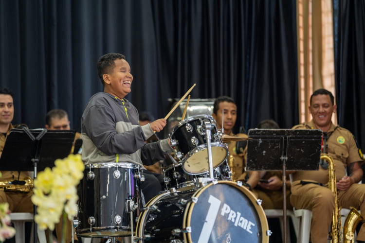 120º aniversário do Colégio Estadual Dr. Xavier da Silva foi marcado por um dia inteiro de festividades