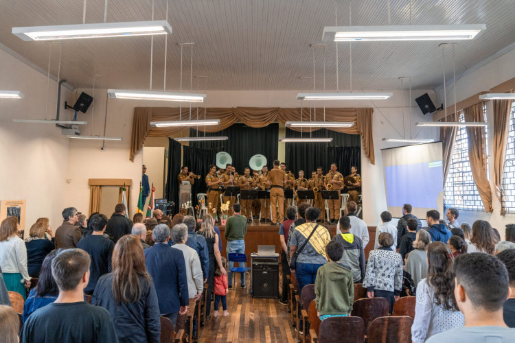 120º aniversário do Colégio Estadual Dr. Xavier da Silva foi marcado por um dia inteiro de festividades
