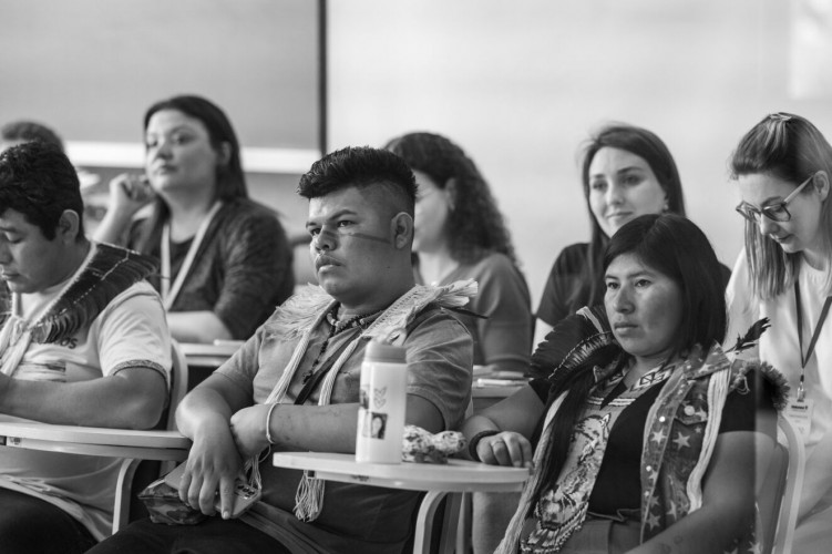 Secretaria da Educação discute novos itinerários formativos para colégios indígenas