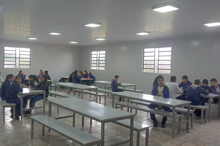 Refeitório de Colégio Cívico-Militar de Pato Branco passa por reestruturação completa