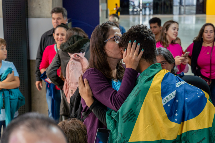 Estado abre inscrições para maior edição do Ganhando o Mundo, com 1,2 mil alunos