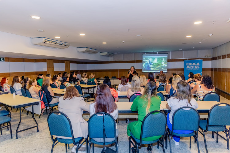 Delegação do Paraná conhece programas educacionais de Sobral, no Ceará